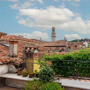 Terrazza Garibaldi By Postcardsfrom Appartamento Verona
